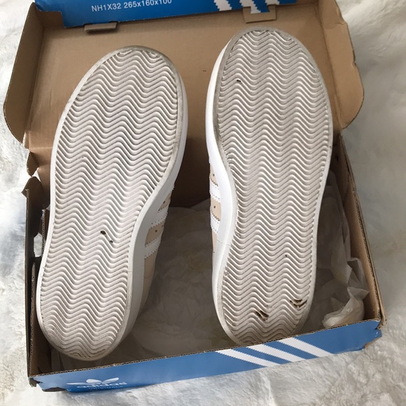 Adidas Super Star size 5 - Picture 6 of 7